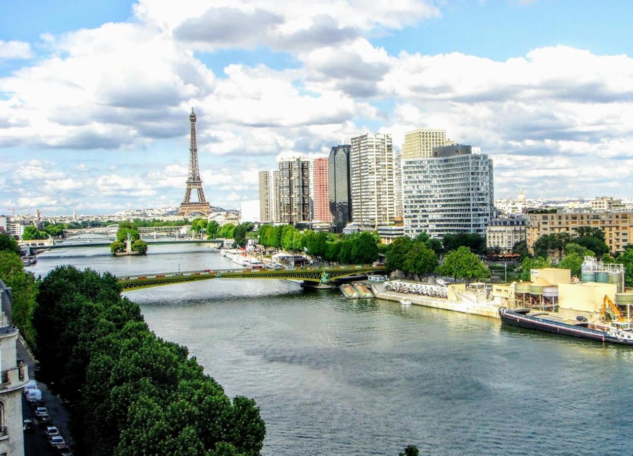 Apartmán Eiffel Tower Penthouse Paříž Exteriér fotografie